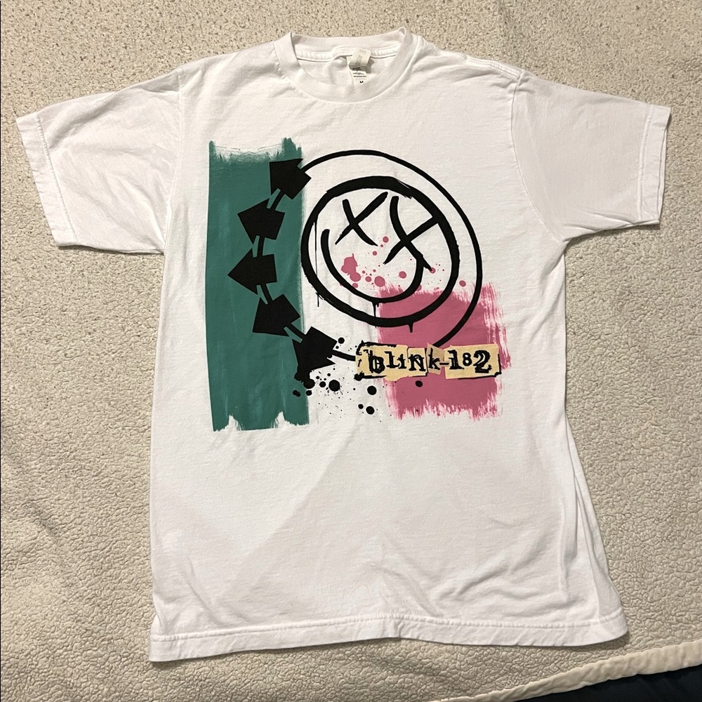 Blink 182 t-shirt